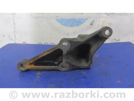 ФОТО Кронштейн двигуна для Toyota Corolla E120 (08.2000-02.2007) Київ