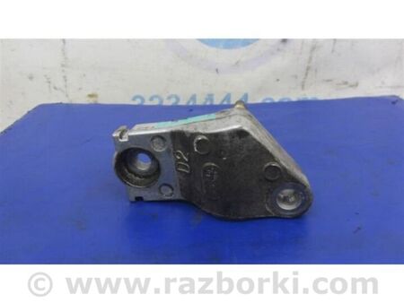 ФОТО кронштейн опори двигуна для Toyota Matrix Київ