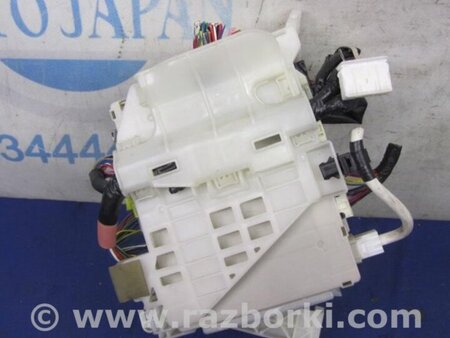 ФОТО Блок запобіжників салон для Toyota Prius III XW30 (09-15) Київ