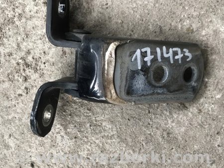 ФОТО Петля двері верхня для Toyota Tundra Київ