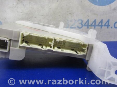 ФОТО Блок запобіжників салон для Lexus CT200 (11-17) Київ