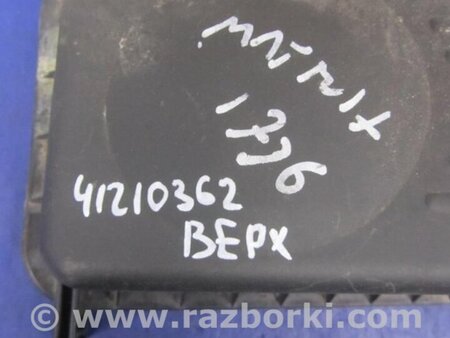 ФОТО Кришка корпусу повітряного фільтра для Toyota Matrix Київ