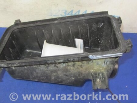 ФОТО Кришка корпусу повітряного фільтра для Toyota Matrix Київ