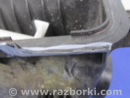 ФОТО Кришка корпусу повітряного фільтра для Toyota Matrix Київ