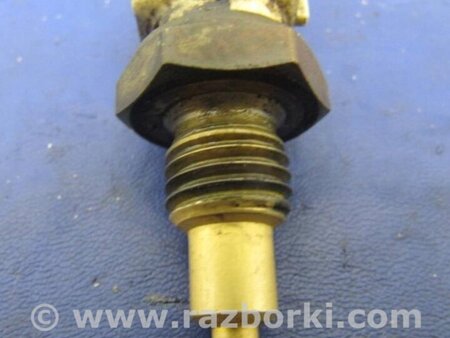 ФОТО Датчик температури охолоджувальної рідини для Toyota Tundra Київ