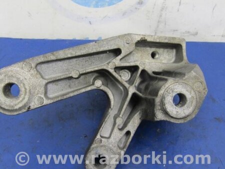 ФОТО Кронштейн крепления КПП для Mazda 3 II BL (08-13) Київ