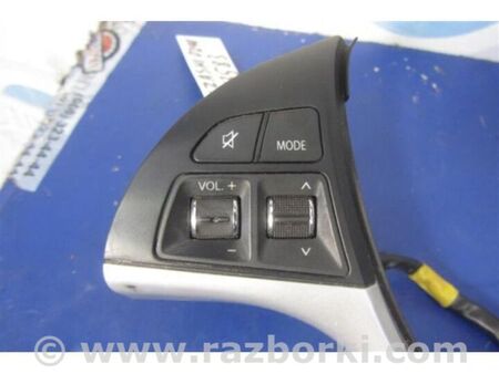 ФОТО Кнопки руля для Suzuki Kizashi (2009-2014) Київ