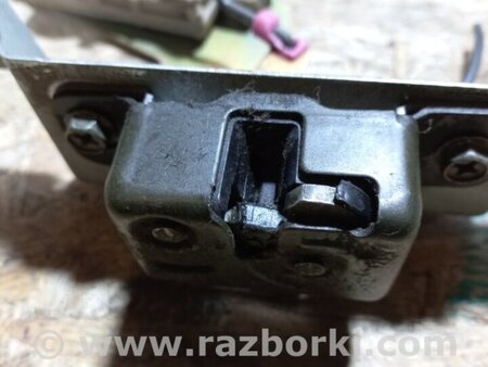 ФОТО Замок скла кришки багажника для Infiniti QX56 Київ