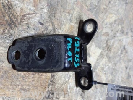 ФОТО Петля двері нижня для Honda Pilot 2 MR-V YF3/4 (08-15) Київ