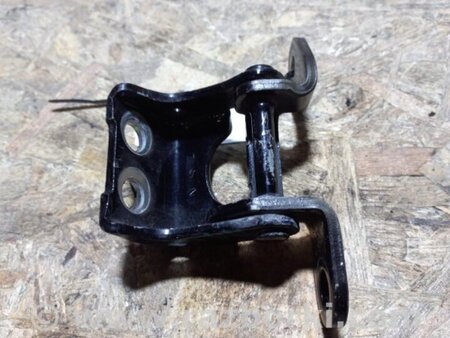 ФОТО Петля двері верхня для Honda Pilot 2 MR-V YF3/4 (08-15) Київ