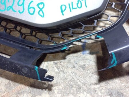 ФОТО Решітка радіатора для Honda Pilot 2 MR-V YF3/4 (08-15) Київ