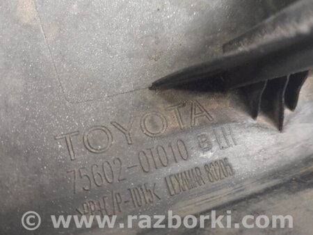 ФОТО Накладка крила для Toyota Venza Київ