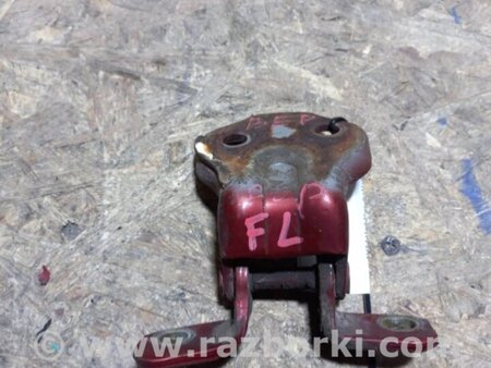 ФОТО Петля двері верхня для Mazda 626 GF/GW (1997-2002) Київ