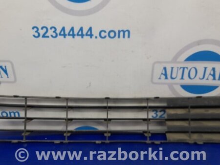 ФОТО Решітка переднього бампера для Suzuki Swift Київ