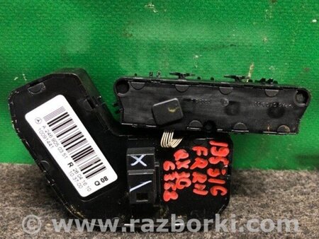 ФОТО блок кнопок пам'яті сидінь для Infiniti QX30 (15-19) Київ