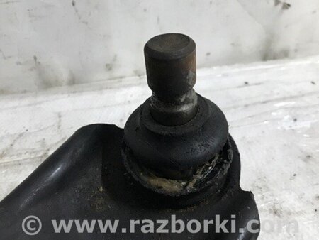 ФОТО Важіль передньої підвіски нижній для Mazda 5 CR (2006-2010) Київ