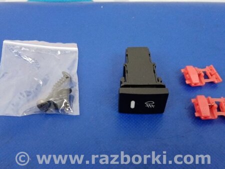 ФОТО Протитуманна фара для Toyota Sequoia (2017-) Київ