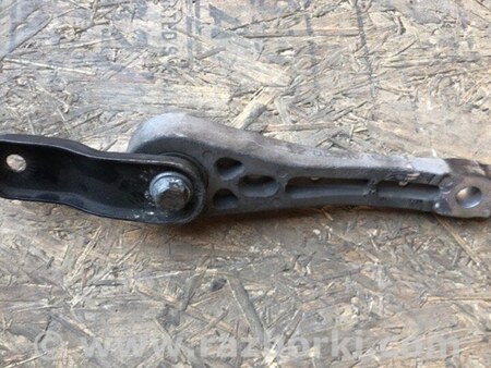 ФОТО Подушка двигуна нижня для Volkswagen Jetta USA (10-17) Київ