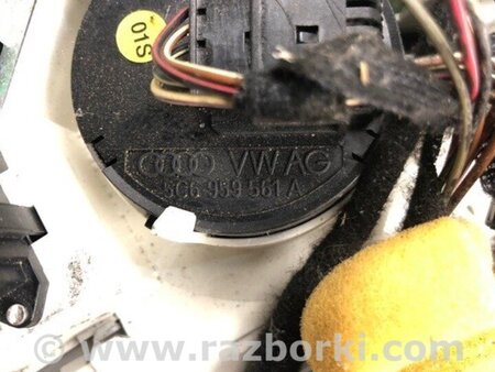 ФОТО плафон салону для Volkswagen Passat B8 (2014-2023) Київ