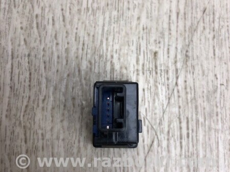 ФОТО Кнопка відкриття багажника внутрішня для Toyota RAV-4 IV (XA40) (12-18) Київ