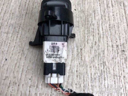 ФОТО Кнопка обігріву заднього скла для Hyundai Tucson II LM (09-15) Київ