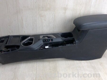 ФОТО Консоль центральна для Toyota RAV-4 IV (XA40) (12-18) Київ
