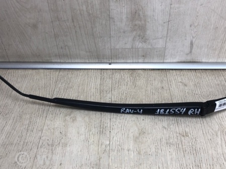 ФОТО Повідець склоочисника передній для Toyota RAV-4 IV (XA40) (12-18) Київ