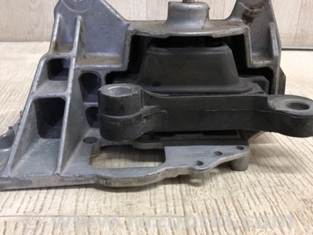 ФОТО Подушка АКПП для Nissan NV200 USA (2013-) Київ