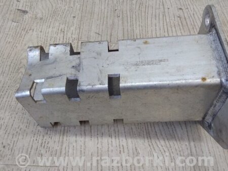 ФОТО Кронштейн підсилювача переднього бампера для Chrysler 200 (2010-2016) Київ