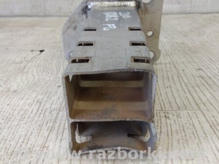 ФОТО Кронштейн підсилювача переднього бампера для Chrysler 200 (2010-2016) Київ