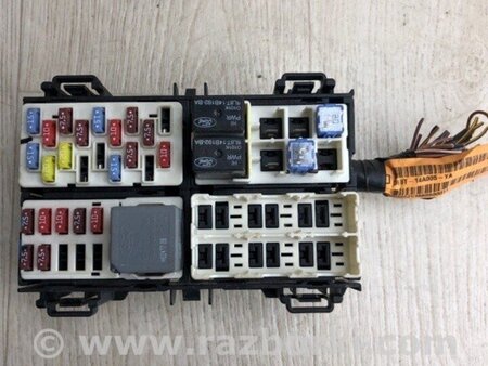 ФОТО Блок запобіжників моторний відсік для Ford Fiesta Mk6 (2008-2017) Київ