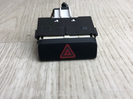 ФОТО Кнопка аварійної сигналізації для Volkswagen Passat B7 (09.2010-06.2015) Київ