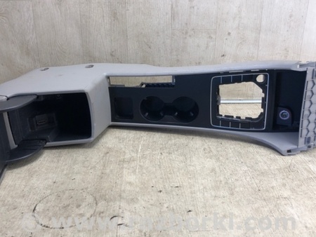 ФОТО Консоль центральна для Volkswagen Passat B7 (09.2010-06.2015) Київ