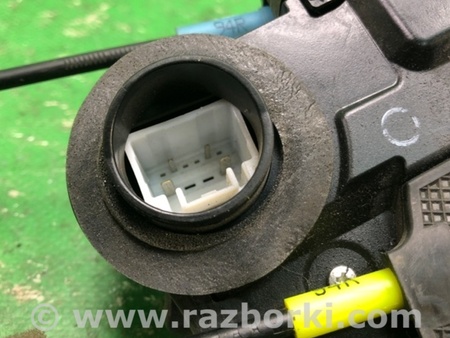 ФОТО Замок двері для Toyota 4Runner N250+ (00-20) Київ