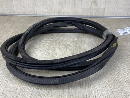 ФОТО Ущільнювач дверей для Porsche Cayenne II 958 E2/92A (10-14) Київ