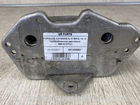 ФОТО Теплообмінник двигуна для Porsche Cayenne II 958 E2/92A (10-14) Київ