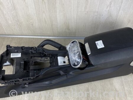 ФОТО Підлокітник для Porsche Cayenne II 958 E2/92A (10-14) Київ