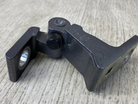 ФОТО Петля двері нижня для Porsche Cayenne II 958 E2/92A (10-14) Київ