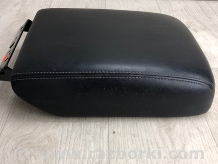 ФОТО Підлокітник для Nissan Pathfinder R52 (12-21) Київ