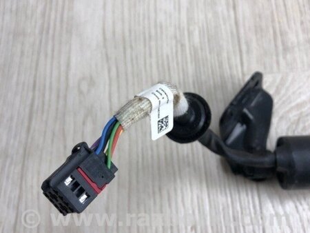 ФОТО Амортизатор кришки багажника для Nissan Pathfinder R52 (12-21) Київ