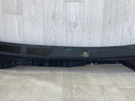 ФОТО Пластик під лобове скло / Жабо для Nissan NV200 USA (2013-) Київ