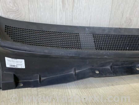 ФОТО Пластик під лобове скло / Жабо для Nissan NV200 USA (2013-) Київ