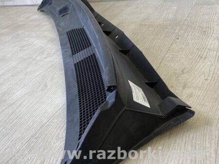 ФОТО Пластик під лобове скло / Жабо для Nissan NV200 USA (2013-) Київ