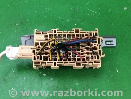 ФОТО Блок запобіжників салон для Nissan Juke (10-19) Київ