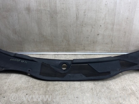 ФОТО Пластик під лобове скло / Жабо для Jeep Patriot (10-17) Київ