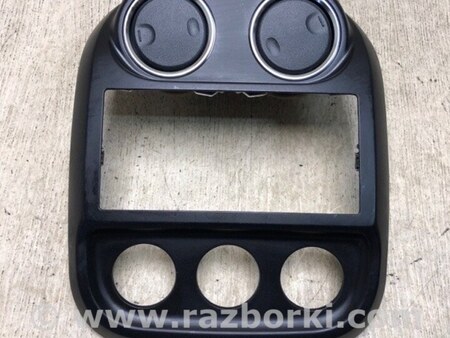 ФОТО Накладка торпедо-центр. для Jeep Patriot (10-17) Київ