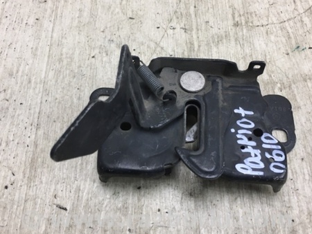 ФОТО Замок капоту для Jeep Patriot (10-17) Київ