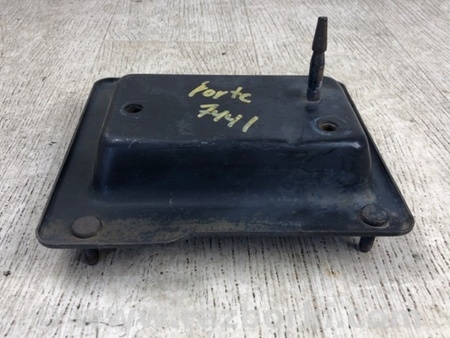 ФОТО Кронштейн підсилювача заднього бампера для KIA Cerato 2 TD (08-12) Київ