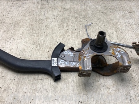 ФОТО Важель стоянкового гальма для KIA Cerato 2 TD (08-12) Київ