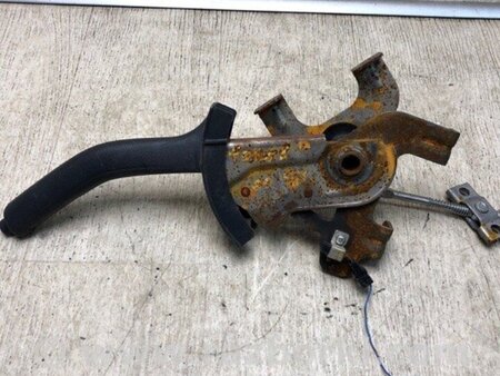 ФОТО Важель стоянкового гальма для KIA Cerato 2 TD (08-12) Київ